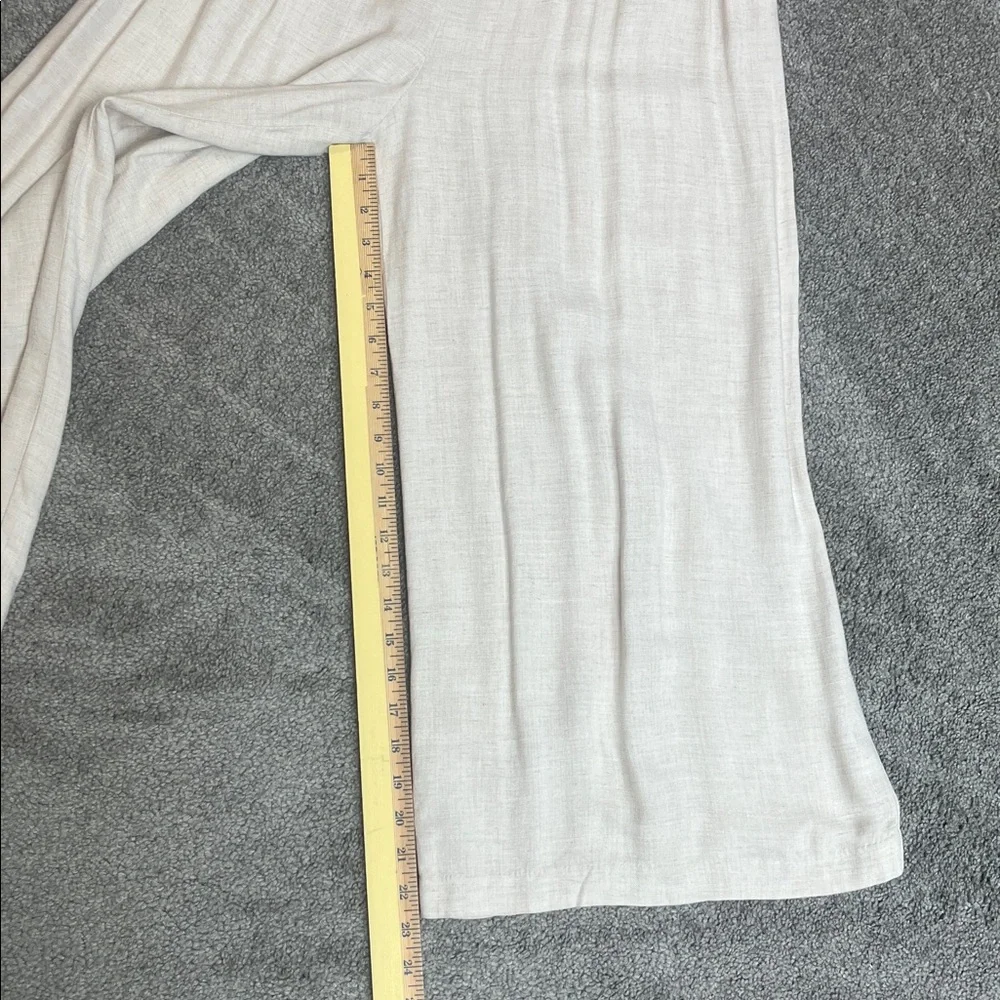 Cream Wide Leg High Waist Cropped Pull On Pant with Pockets H & M Size 8